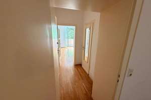 Charmante Altbauwohnung mit Balkon und Gartenblick im Herzen von Düsseldorf – 40223 Bilk, Düsseldorf – Vorschaubild 8