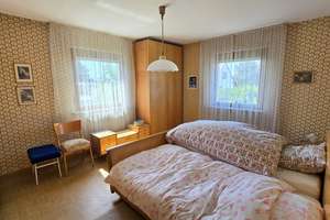 Tolles, freistehendes Einfamilienhaus mit Wintergarten, Terrasse und Garage in Ortsrandlage – Die vollständige Adresse der Immobilie erhältst du vom Anbieter., 71229 Leonberg – Vorschaubild 9