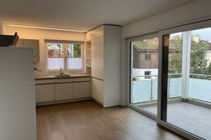 Moderne, lichtdurchflutete 3-Zimmer-Wohnung mit Balkon und EBK in München Solln (frei ab 01.11.2025) – Schusterstr. 6, 81477 Solln, München – Vorschaubild 4