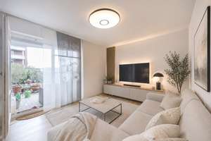 ERSTKLASSIGE 2,5 ZIMMER WOHNUNG MIT EIGENEM GARTENANTEIL & 2 TERRASSEN