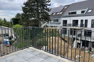 Charmante Dachgeschosswohnung mit Loggia-
3- Zimmerwohnung in Leverkusen Schlebusch – Die vollständige Adresse der Immobilie erhältst du vom Anbieter., 51375 Schlebusch, Leverkusen – Vorschaubild 10