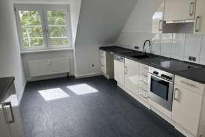 Traumhafter Blick - Helle 2 Raum - DG-Wohnung – Die vollständige Adresse der Immobilie erhältst du vom Anbieter., 42107 Elberfeld, Wuppertal – Vorschaubild 3