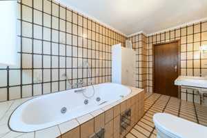 BUNGALOW MIT GROßEM GARTEN! Schwimmbad, Kamin und barrierefreier Zugang – Hochtaunuskreis – Vorschaubild 19
