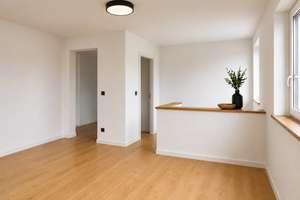 AIGNER - Sonnige 3-Zimmer Gartenwohnung mit Balkon und vielseitigem Raumangebot – Die vollständige Adresse der Immobilie erhältst du vom Anbieter., 80689 Blumenau, München – Vorschaubild 3