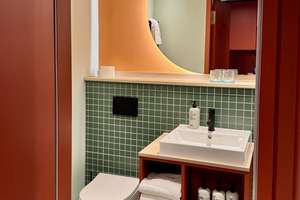 Property thumbnail 6