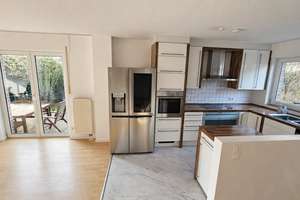 STILVOLLES FAMILIENHAUS mit großem, geschütztem Garten in Düsseldorf-Wittlaer