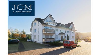 Gepflegte Dachgeschosswohnung 2-ZKB mit Balkon und 2 PKW-Stellplätzen in Niederlahnstein