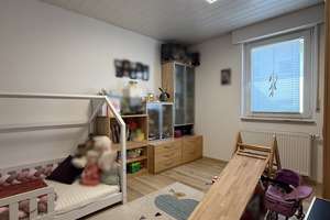 Gepflegtes Zweifamilienhaus im ruhigen Stadtteil von Fellbach – Die vollständige Adresse der Immobilie erhältst du vom Anbieter., 70734 Fellbach – Vorschaubild 12