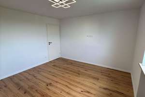 Frisch saniertes Wohnjuwel mit Alpenblick | 4 Zimmer | Süd-Loggia | 8. OG mit Aufzug – Eduard-Spranger-Straße 24, 80935 Lerchenau-Ost, München – Vorschaubild 9