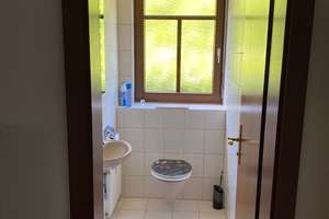 Schöne, sehr ruhige 2,5-Zimmer Whg mit großer Terrasse in Stuttgart-Uhlbach - ohne Makler – Uhlbacher Str. 217 a, 70329 Uhlbach, Stuttgart – Vorschaubild 9