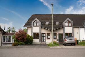 Gepflegtes Reihenendhaus in ruhiger Wohnlage mit Garten & Fernblick ins Naturschutzgebiet