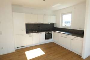 Modern geschnittene 4-Zimmer-Wohnung mit Einbauküche und Aufzug – 51377 Steinbüchel, Leverkusen – Vorschaubild 4