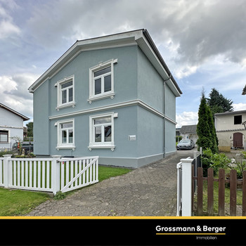 Modernes Zweifamilienhaus in Bestlage
