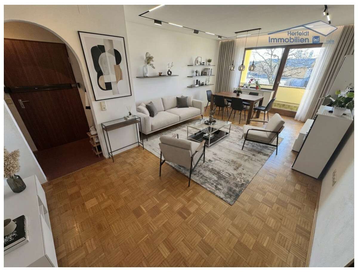 Immobilie in Kaufering - Modernisierte 3-Zimmer-Wohnung mit Süd-Balkon und TG-Stellplatz in zentraler Lage - Bild 0