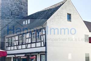 zentral gelegenes Geschäftshaus / EG und OG vermietet / DG nicht ausgebaut – Die vollständige Adresse der Immobilie erhältst du vom Anbieter., 91074 Herzogenaurach – Vorschaubild 1