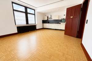 Exklusive Altbauwohnung mit großer Terrasse & Einbauküche in Stadtvilla – Bottroper Straße 181, 46117 Osterfeld-Ost, Oberhausen – Vorschaubild 2
