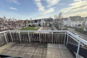 Wunderschöne, helle 5,5 Zimmer DG mit 2 Bädern  in Fellbach - provisionsfrei