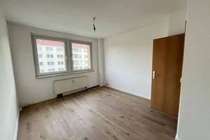 Es wird saniert! Sichere dir jetzt deine neue 4 RW mit Balkon! – Marienthaler Straße 107 b, 8060 Marienthal Ost, Zwickau – Vorschaubild 4