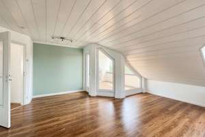 Sonnig und Naturnah: Attraktive 3-Zi.-Dachgeschosswohnung mit Einzelgarage und Weitblick – Die vollständige Adresse der Immobilie erhältst du vom Anbieter., 70567 Möhringen-Ost, Stuttgart – Vorschaubild 8