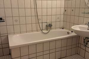 3-Zimmer-Wohnung mit Balkon in Essen-Bergerhausen! – Rellinghauser Straße 276, 45136 Bergerhausen, Essen – Vorschaubild 11