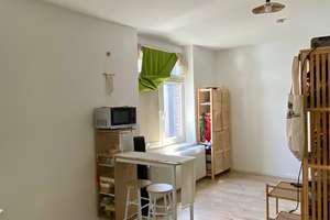 Helles, saniertes 1-Zimmer Appartment mit Einbauküche in Krefeld - Zentrums- und Uninähe