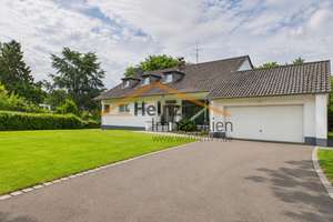 Exklusive Villa mit Traumgrundstück, Indoor-Pool und bester Lage!!! – Die vollständige Adresse der Immobilie erhältst du vom Anbieter., 51469 Stadtmitte, Bergisch Gladbach – Vorschaubild 1