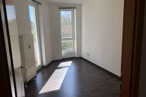 Schöne 3-Zimmer-Wohnung mit Südbalkon  in Düsseldorf Hellerhof (inkl. 1 TG Stellplatz) – Die vollständige Adresse der Immobilie erhältst du vom Anbieter., 40595 Hellerhof, Düsseldorf – Vorschaubild 8