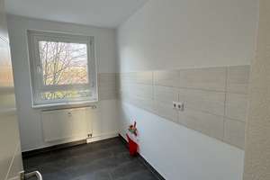 Charmante 3-Zimmer-Wohnung mit Balkon, Stellplatz und Tageslichtbadezimmer – Zschopauer Straße 56b, 9111 Zentrum, Chemnitz – Vorschaubild 8