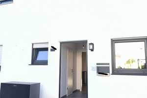 4,5-Zimmer-Reihenhaus mit gehobener Innenausstattung mit EBK in Maisach – Fürstenfeldbruck (Kreis) – Vorschaubild 1