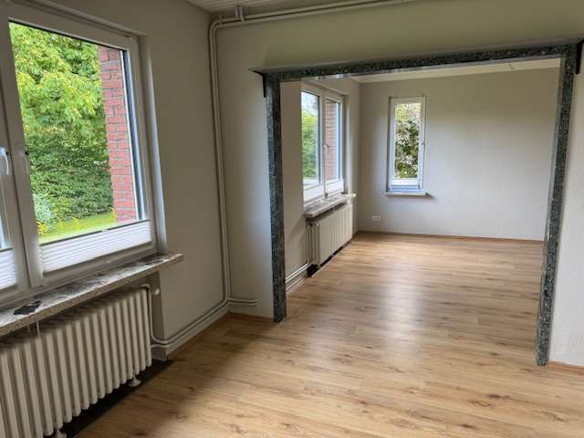 Immobilie in Delingsdorf - TOP Einfamilienhaus 4 Zi./130m², 2 Bäder,
Garage auf ca. 1.300 m² Grundstück im
Speckgürtel von HH - Bild 1