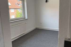 Schmuckstück mit zauberhaftem Garten 2,5 Zimmer in Kiel-Elmschenhagen  – Tiroler Ring 442, 24147 Elmschenhagen, Kiel – Vorschaubild 6