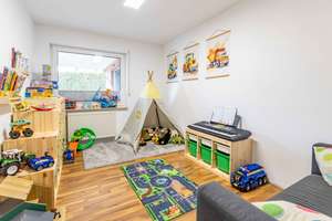 Gepflegter Bungalow mit Kamin, überdachter Süd-West-Terrasse und schönem Grundstück – Die vollständige Adresse der Immobilie erhältst du vom Anbieter., 26810 Westoverledingen – Vorschaubild 6