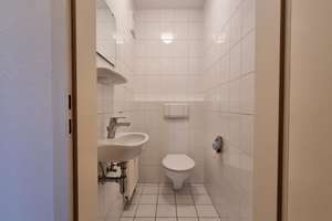 Möblierte Maisonette-Wohnung über den Dächern von Ingolstadt, (nähe Klinikum, Westpark) – Cusanusstraße 2, 85049 Friedrichshofen-Hollerstauden, Ingolstadt – Vorschaubild 17
