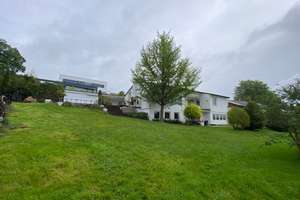 Exklusive Wohnimmobilie mit Panoramausblick - Wohnen in privilegierter Aussichtslage von Ulm – Die vollständige Adresse der Immobilie erhältst du vom Anbieter., 89075 Böfingen, Ulm – Vorschaubild 45