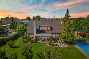 Sommer am Pool, Winter am Kamin und ein Gartenparadies für die ganze Familie. – Die vollständige Adresse der Immobilie erhältst du vom Anbieter., 89331 Burgau – Vorschaubild 48