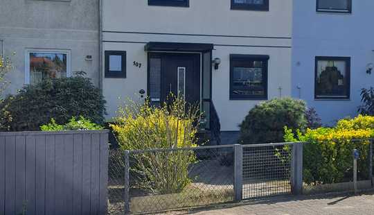 Bild von 2014 und 2025 modernisiertes Reihenmittelhaus in CE-Klein Hehlen