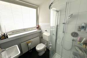 Charmante 2-Zimmer-Eigentumswohnung mit Garten, ausgebautem Kellerraum inklusive WC und Garage in be – 40545 Oberkassel, Düsseldorf – Vorschaubild 15
