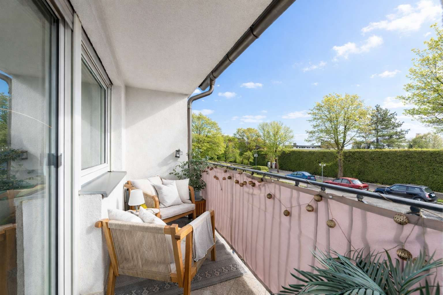 Immobilie in Neuried - Gemütliche helle Wohnung mit Balkon und Einzelgarage - Bild 2