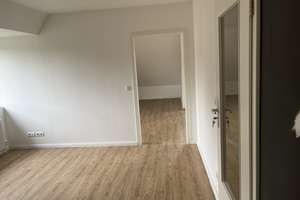 Viel Freiraum: 4-Zimmer-Wohnung in Hamburg-Sasel – Gemeinweide 10, 22393 Sasel, Hamburg – Vorschaubild 16