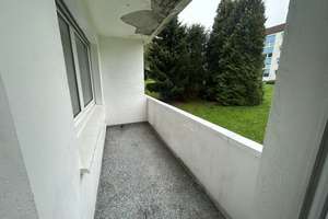Gepflegte 3-Zimmer-Wohnung mit großem Balkon in Dortmund-Hombruch – Solbergweg 82, 44225 Barop, Dortmund – Vorschaubild 1