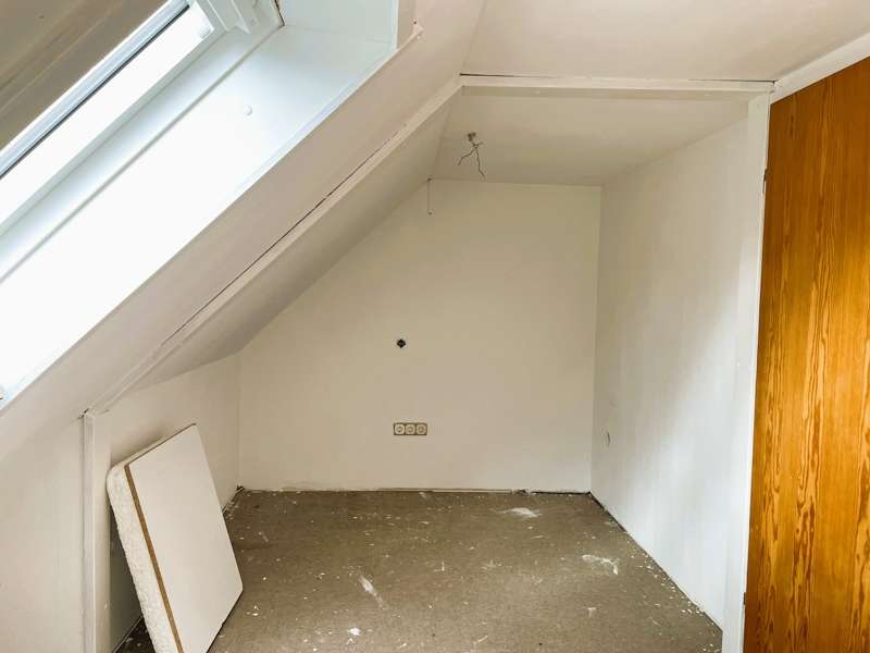 Immobilie in Schwanewede - *Achtung Preisreduktion!*
Viel Potential - Teilvermietetes Zweifamilienhaus inkl. Baugrundstück - Bild 0