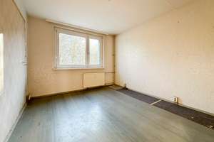 Bezugsfreie 3-Zimmer-Wohnung wartet auf Renovierung in Berlin Friedrichsfelde – Sewanstraße 207, 10319 Friedrichsfelde, Berlin – Vorschaubild 2