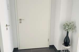 neuwertige 2,5-Zimmer-Wohnung, mit Einbauküche, große Terrasse – Burgstraße 27, 42655 Solingen-Mitte, Solingen – Vorschaubild 2