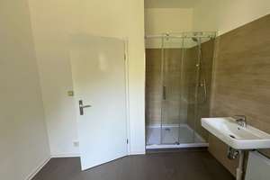 Helle Wohnung mit Balkon und Wohlfühlcharakter in Ebersdorf – Am Schnellen Markt 11, 9131 Ebersdorf, Chemnitz – Vorschaubild 2