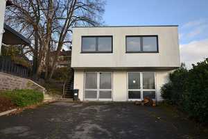 Alles in einem: Einfamilienhaus mit Garage und Halle - Nebengebäude - Halle mit Büro und Garage! – Angerweg 6, 37632 Holzminden (Kreis) – Vorschaubild 8