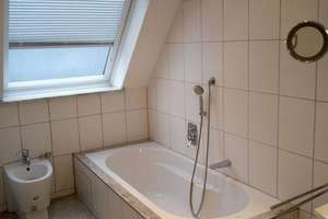 Helle, freundliche Dachgeschoß- Wohnung 2 ZKB – Göggingerstr 31, 86159 Antonsviertel, Augsburg – Vorschaubild 7