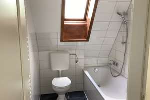 Geräumige 3-Zimmer-Wohnung im Dachgeschoss mit Einbauküche – Narzissenweg 8, 37081 Weststadt, Göttingen – Vorschaubild 7