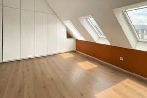 Historie trifft Moderne – Luxuriöse Design-Maisonette am Rhein – Die vollständige Adresse der Immobilie erhältst du vom Anbieter., 50676 Altstadt/Süd, Köln – Vorschaubild 21