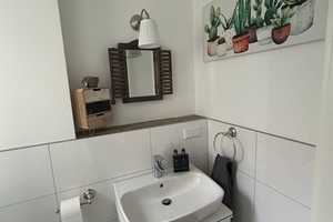 Ansprechende 6-Zimmer-Doppelhaushälfte mit gehobener Innenausstattung und EBK in Lörzweiler – Mainz-Bingen (Kreis) – Vorschaubild 8