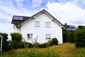 Großzügiges Einfamilienhaus mit traumhaftem Fernblick in Butzbach